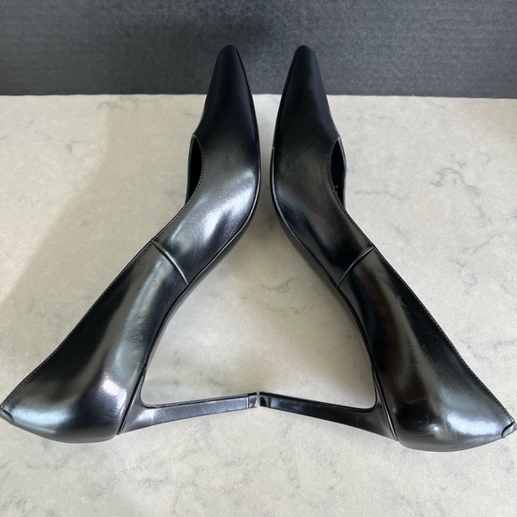 Celine Black Leather Pumps IT 40 - Picture 5 of 9